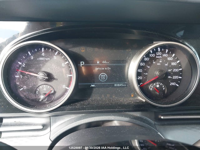 KNDNB5H3XN6159088 KIA Carnival Lx