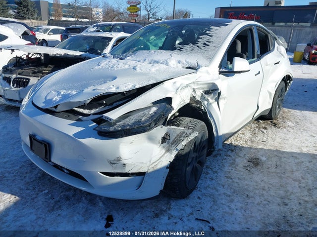 7SAYGDEE9RF212164 Tesla Model Y Long Range