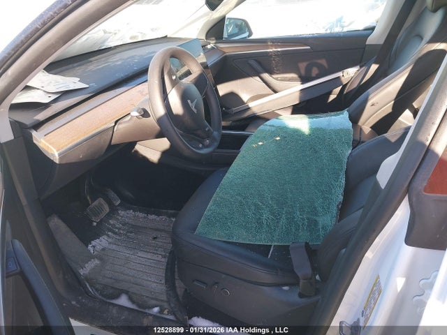 7SAYGDEE9RF212164 Tesla Model Y Long Range