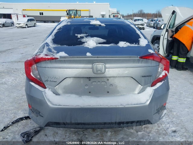 2HGFC1F98JH100844 Honda Civic Touring