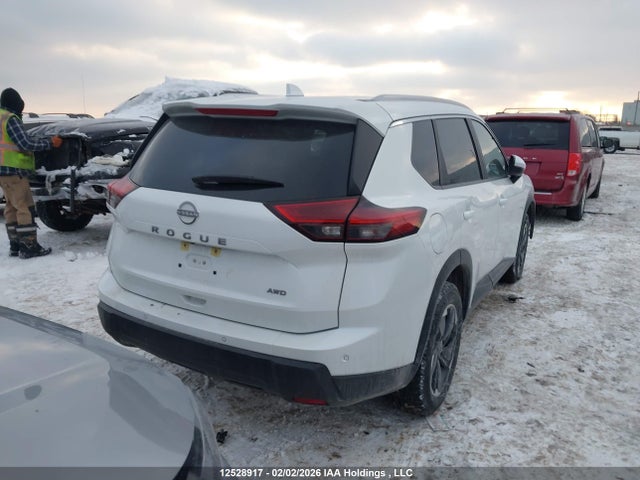 JN8BT3BB8SW144139 Nissan Rogue Sv/rc