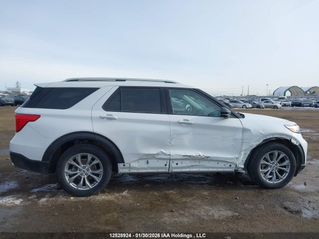 1FMSK8FH0NGB16159 Ford Explorer Limited