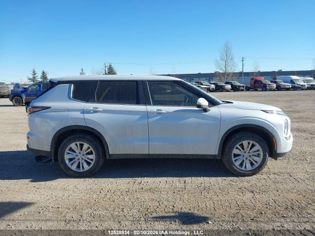 JA4J4UA8XSZ616141 Mitsubishi Outlander Es