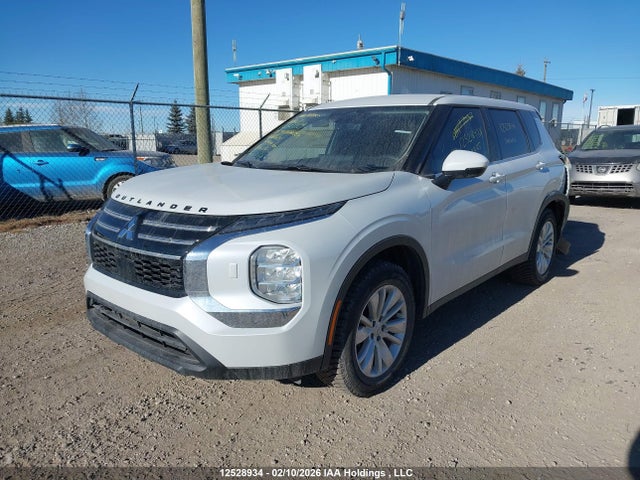 JA4J4UA8XSZ616141 Mitsubishi Outlander Es