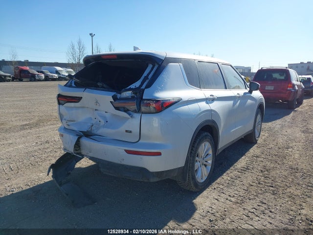 JA4J4UA8XSZ616141 Mitsubishi Outlander Es