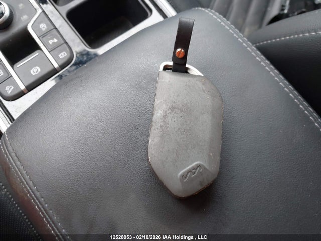 5XYRKDJFXRG286104 KIA Sorento