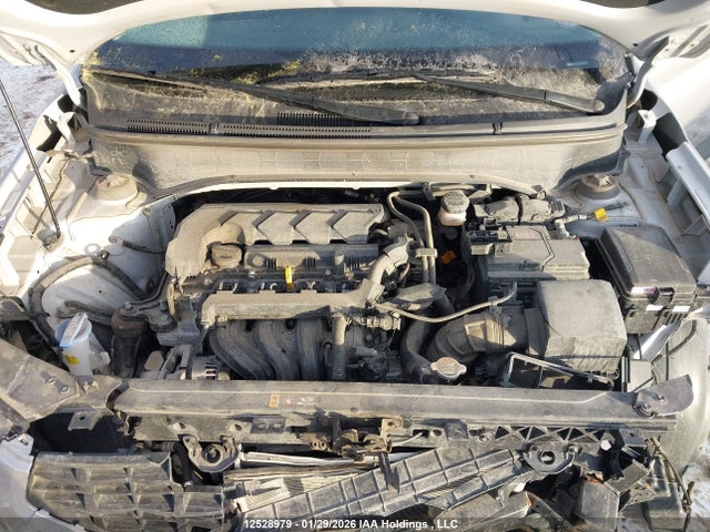 Hyundai Venue Essential 2024 KMHRB8A38RU292054 Image 10