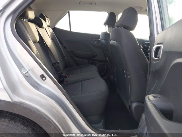 Hyundai Venue Essential 2024 KMHRB8A38RU292054 Image 8