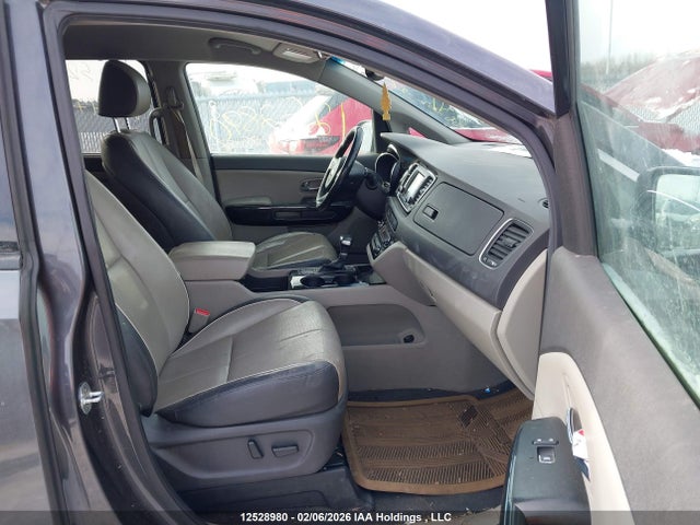 KNDMC5C11H6247112 KIA Sedona Sx