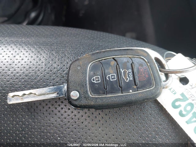 5XYZUDLB5HG392818 Hyundai Santa Fe Sport 2.4 Se