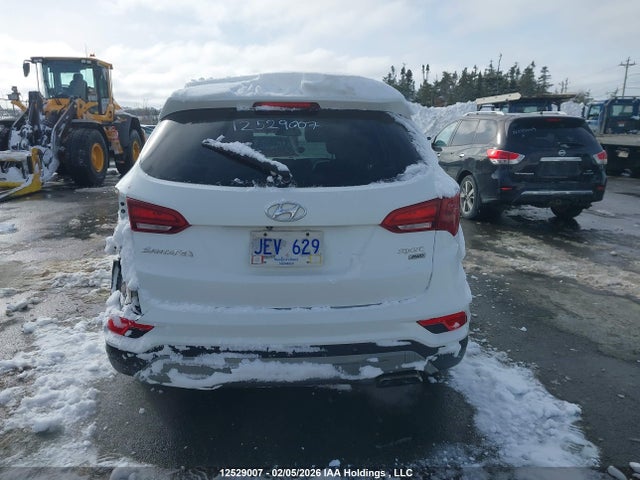 5XYZUDLB5HG392818 Hyundai Santa Fe Sport 2.4 Se