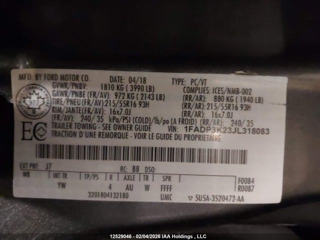 1FADP3K23JL318083 Ford FOCUS SE