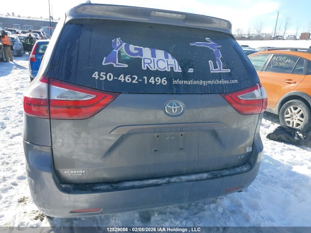 5TDKZ3DCXHS828361 Toyota SIENNA LE