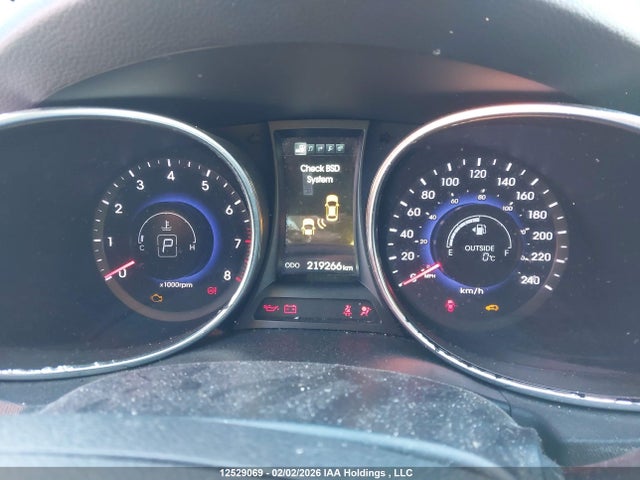 5XYZUDLA8GG346275 Hyundai SANTA FE SPORT