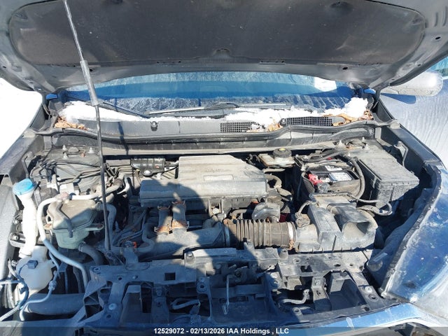 2HKRW2H24JH138071 Honda CR-V LX