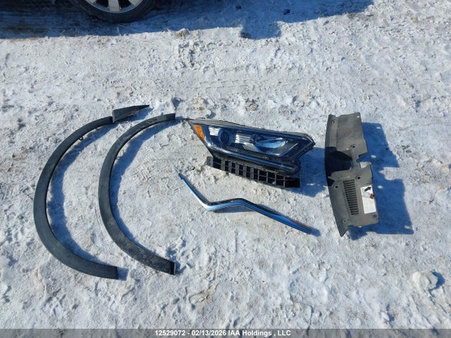 2HKRW2H24JH138071 Honda CR-V LX