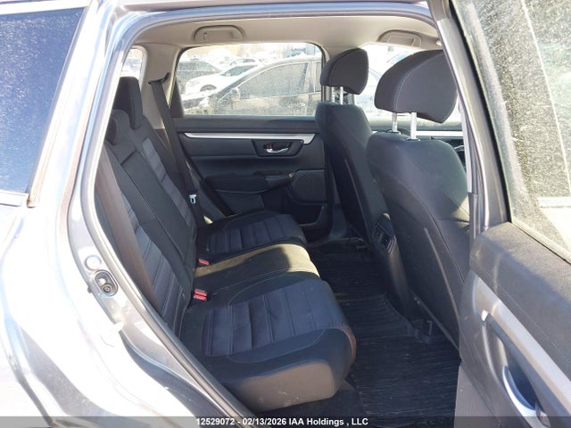 2HKRW2H24JH138071 Honda CR-V LX