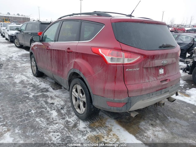 1FMCU9G9XEUD82673 Ford Escape