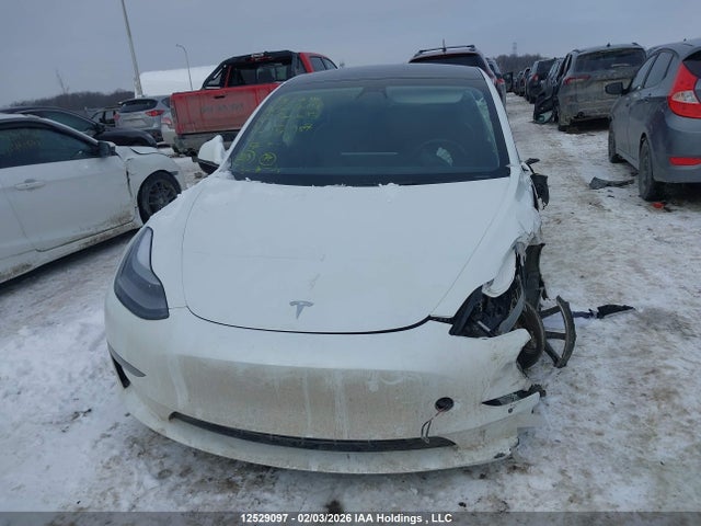 5YJ3E1EB0NF117987 Tesla Model 3 Long Range