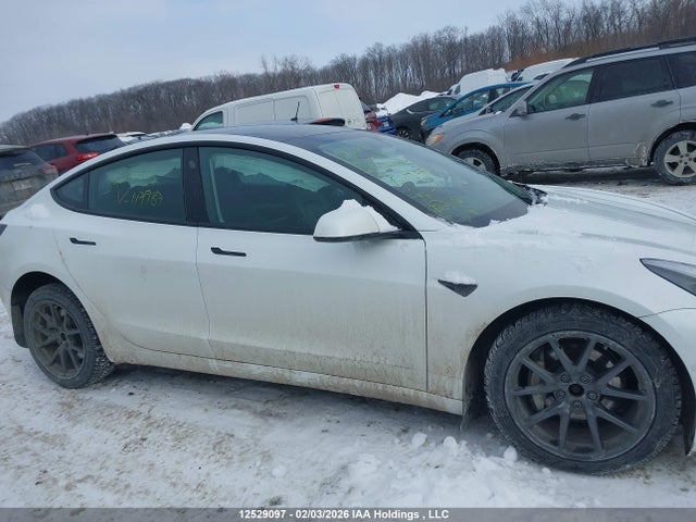 5YJ3E1EB0NF117987 Tesla Model 3 Long Range