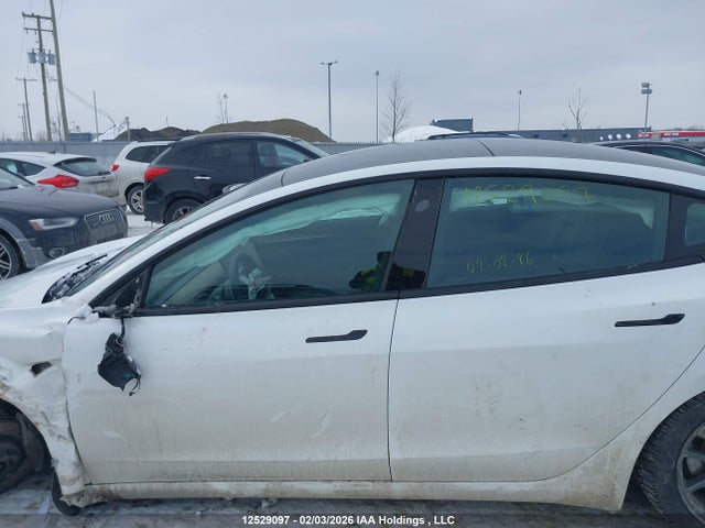 5YJ3E1EB0NF117987 Tesla Model 3 Long Range