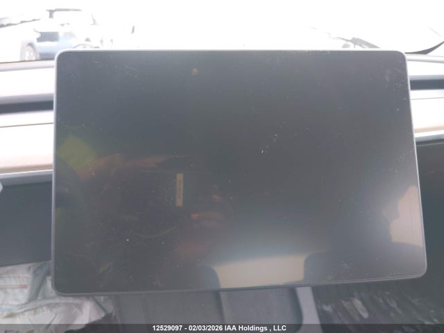 5YJ3E1EB0NF117987 Tesla Model 3 Long Range