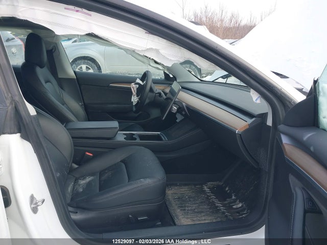 5YJ3E1EB0NF117987 Tesla Model 3 Long Range