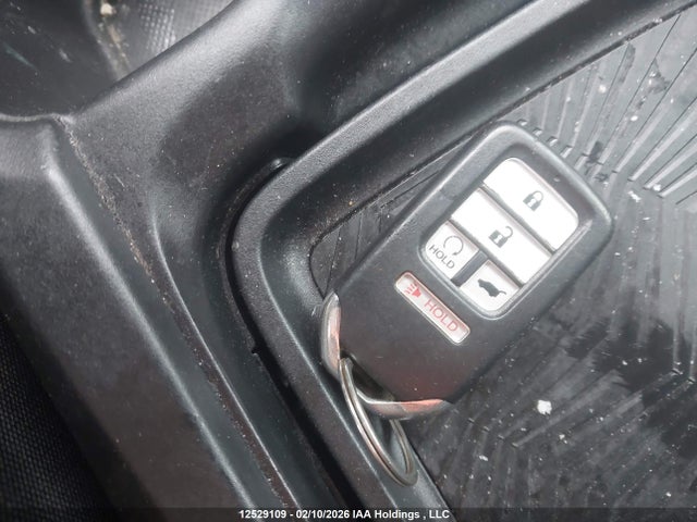 2HKRW2H26JH128058 Honda CR-V LX