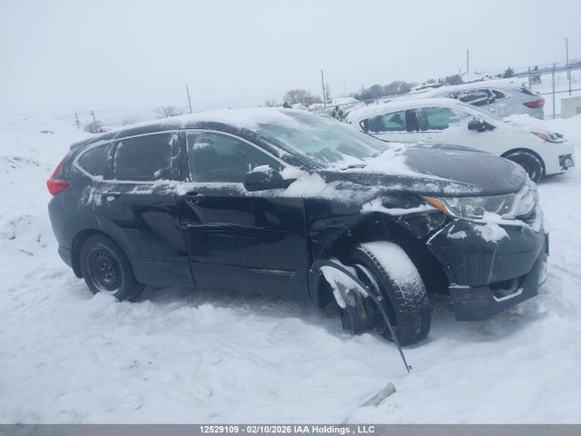 2HKRW2H26JH128058 Honda CR-V LX