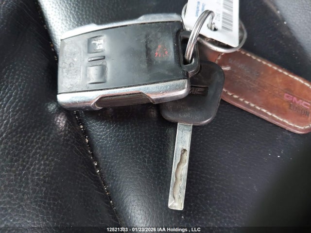 1GTP6DE13H1177377 GMC CANYON SLT