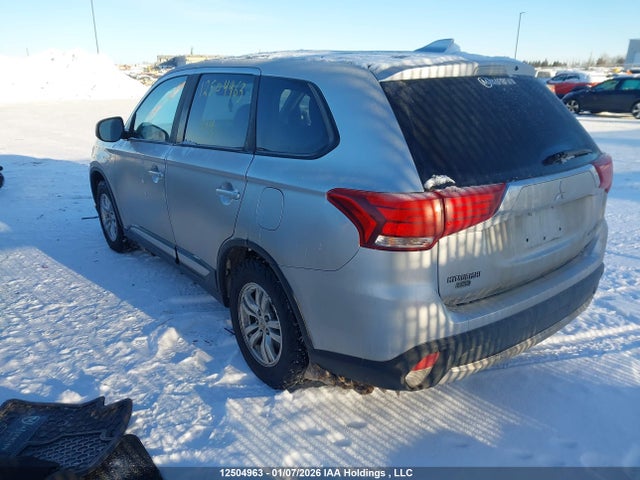 JA4AZ2A30JZ607800 Mitsubishi Outlander Es