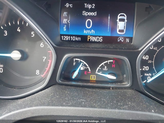 1FMCU9J98JUA38066 Ford Escape Titanium