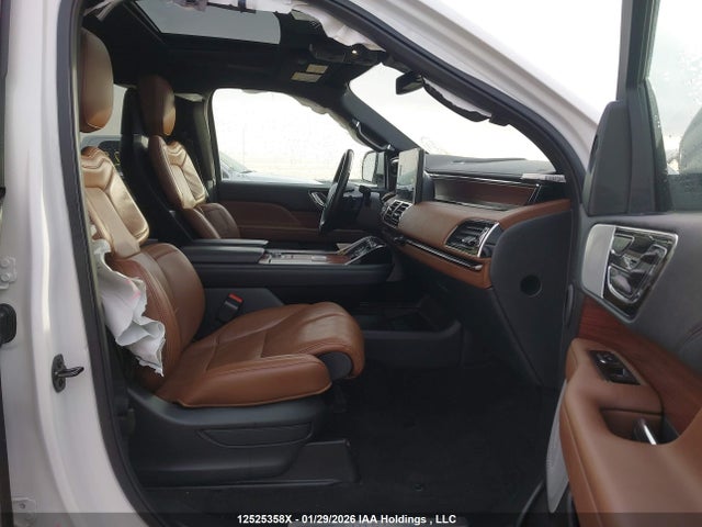 5LMJJ2LG0PEL08197 Lincoln Navigator Reserve