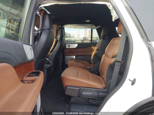 5LMJJ2LG0PEL08197 Lincoln Navigator Reserve