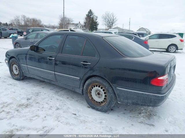 12529179 :رقم المزاد ، WDBJF82J3YX032983 vin ، 2000 Mercedes-benz E 320 4matic مزاد بيع