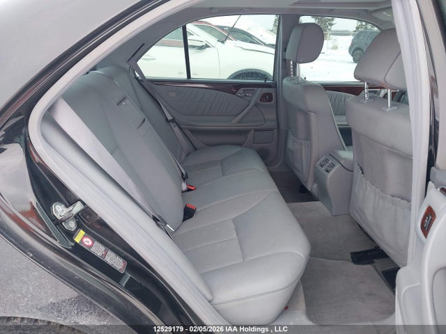 12529179 :رقم المزاد ، WDBJF82J3YX032983 vin ، 2000 Mercedes-benz E 320 4matic مزاد بيع