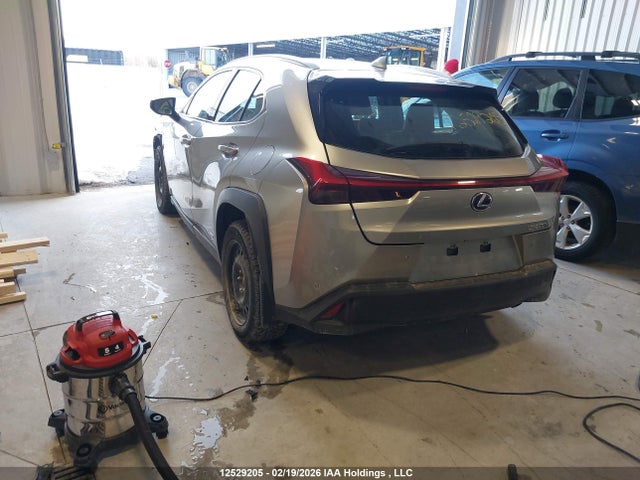 JTHL9JBH6M2046663 Lexus UX 250H