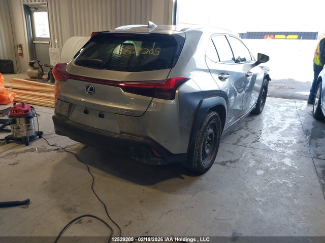 JTHL9JBH6M2046663 Lexus UX 250H