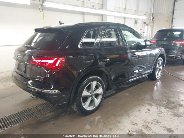 WA1AAAFY4R2084551 Audi Q5 Komfort 45