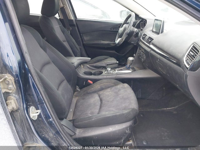 3MZBM1V74FM148177 Mazda 3 TOURING