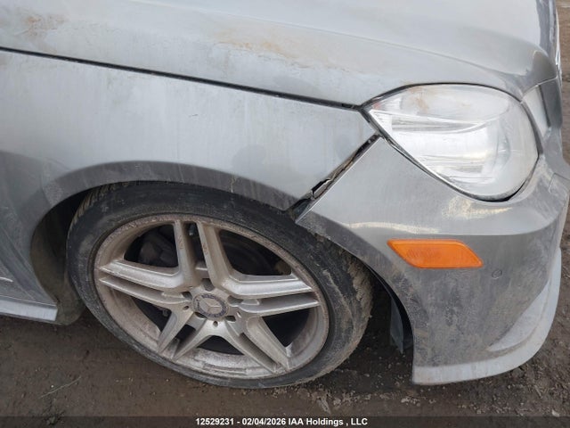 Продаж на аукціоні авто 2011 Mercedes-benz E 550 4matic, vin: WDDHF9AB8BA492754, номер лоту: 12529231