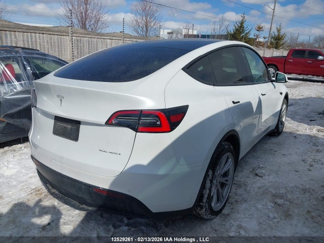 Tesla Model Y Long Range 2021 5YJYGDEEXMF067576 Image 4