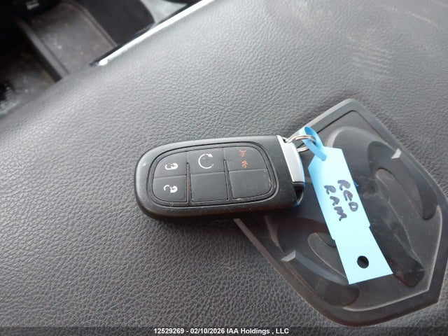 12529269 :رقم المزاد ، 1C6RR7LT7MS592266 vin ، 2021 Ram 1500 Classic Slt مزاد بيع