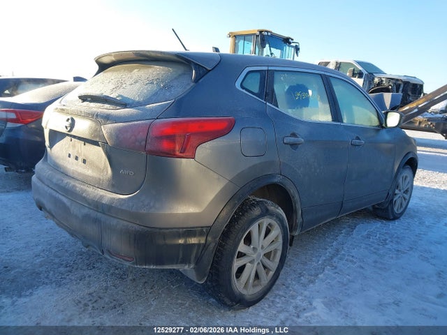 JN1BJ1CR5JW286712 Nissan Rogue Sport S/sv/sl