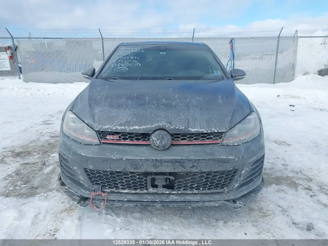 3VW5T7AU6HM022341 Volkswagen GTI S
