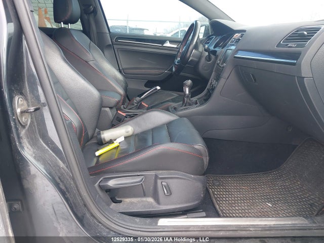 3VW5T7AU6HM022341 Volkswagen GTI S