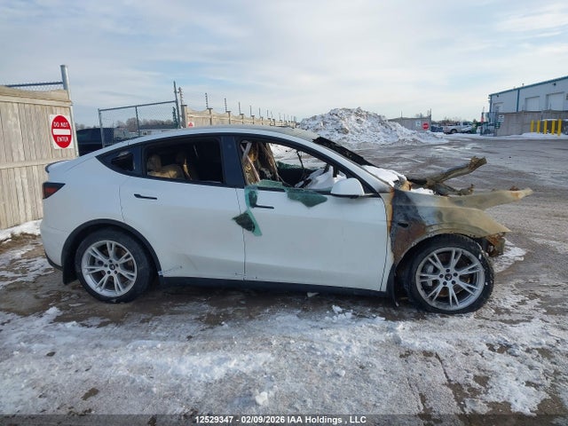 7SAYGDEE9PF763093 Tesla Model Y