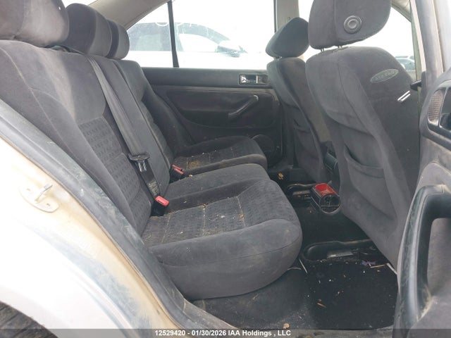 12529420 :رقم المزاد ، 3VWSK29M73M090380 vin ، 2003 Volkswagen Jetta Gls مزاد بيع
