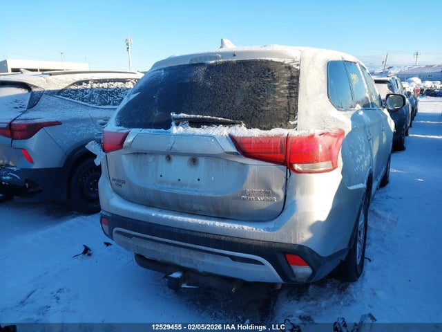 Mitsubishi Outlander 2019 JA4AZ2A39KZ604363 Image 17