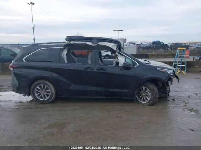 2025 Toyota Sienna Le 8-passenger მანქანა იყიდება აუქციონზე, vin: 5TDGSKFCXSS224933, აუქციონის ნომერი: 12529490
